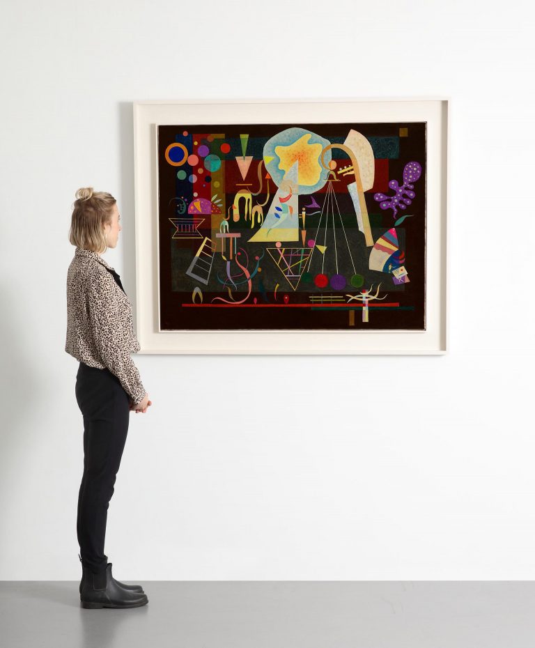 Июньские торги: от Кандинского до Фаберже