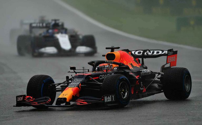 В Бельгии прошла самая необычная гонка «Формулы-1»