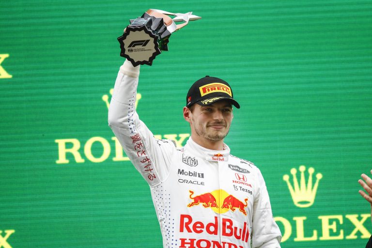 Хэмилтон пропустил Ферстаппена