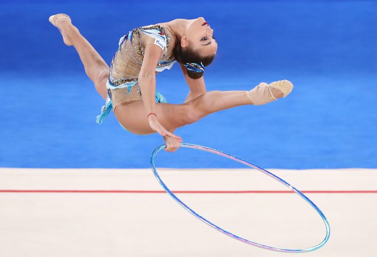 Дина Аверина выиграла с рекордом