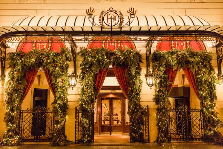 El Palace Barcelona ждет на Рождество