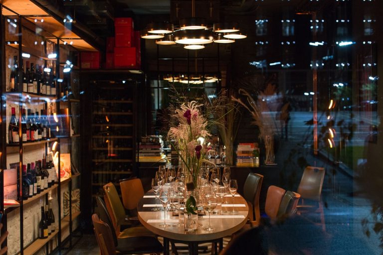 Touché приглашает на ужин с игристым