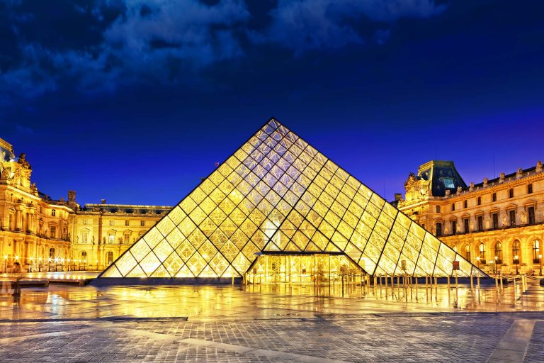 Рождество в Лувре и вокруг