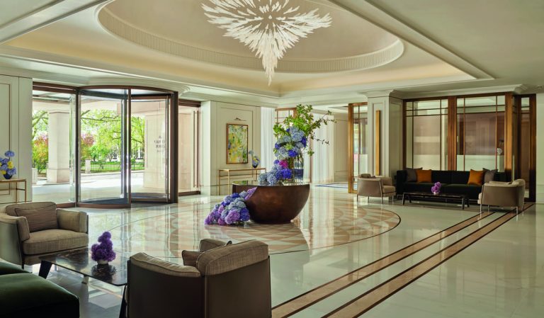 The Carlton Tower Jumeirah вновь открыт