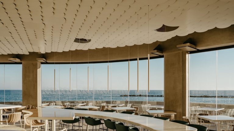 На Кипре – новый пляжный клуб Antasia