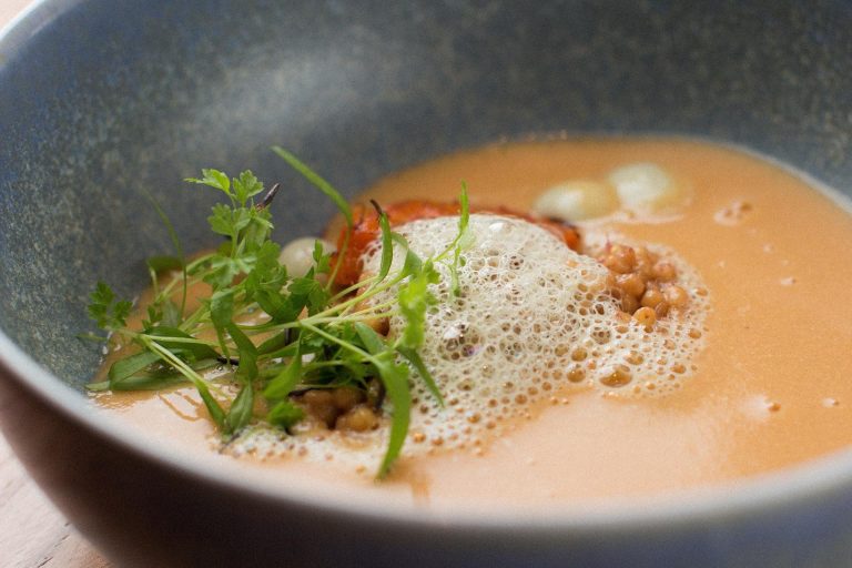 «Теплые обеды» от женщин-шефов