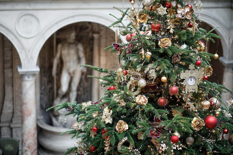 Праздник к нам приходит!