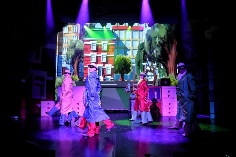 Правила дорожного движения – в театре