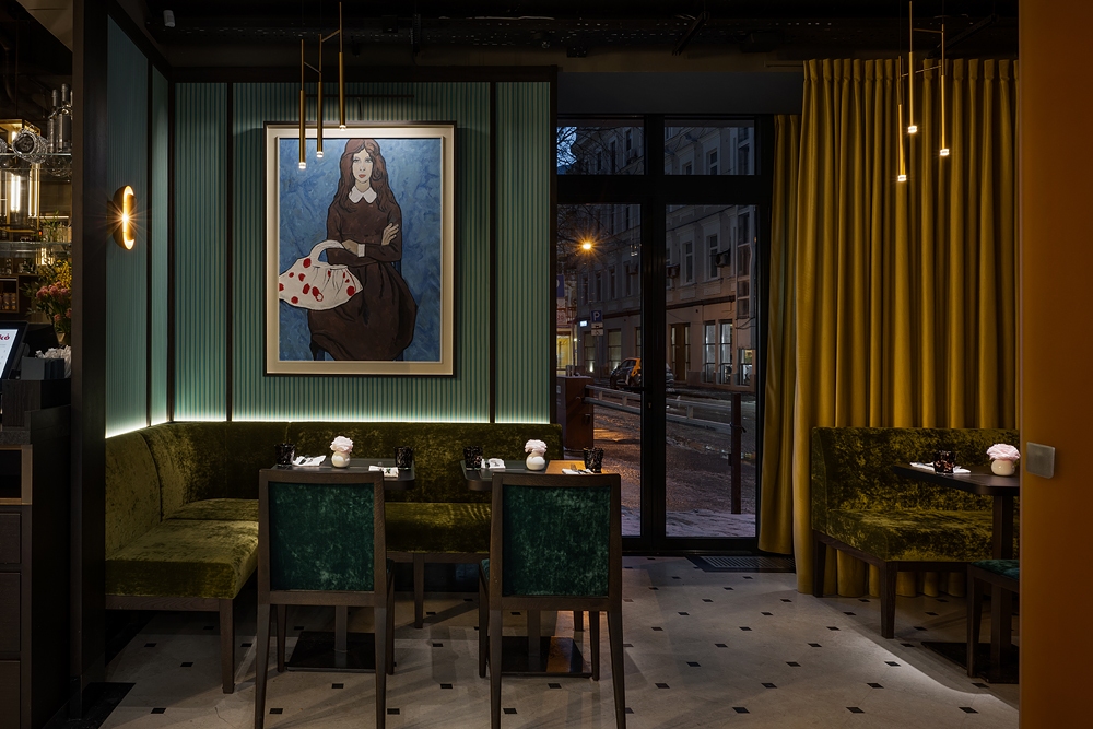 На Патриарших – новая «Кофемания»