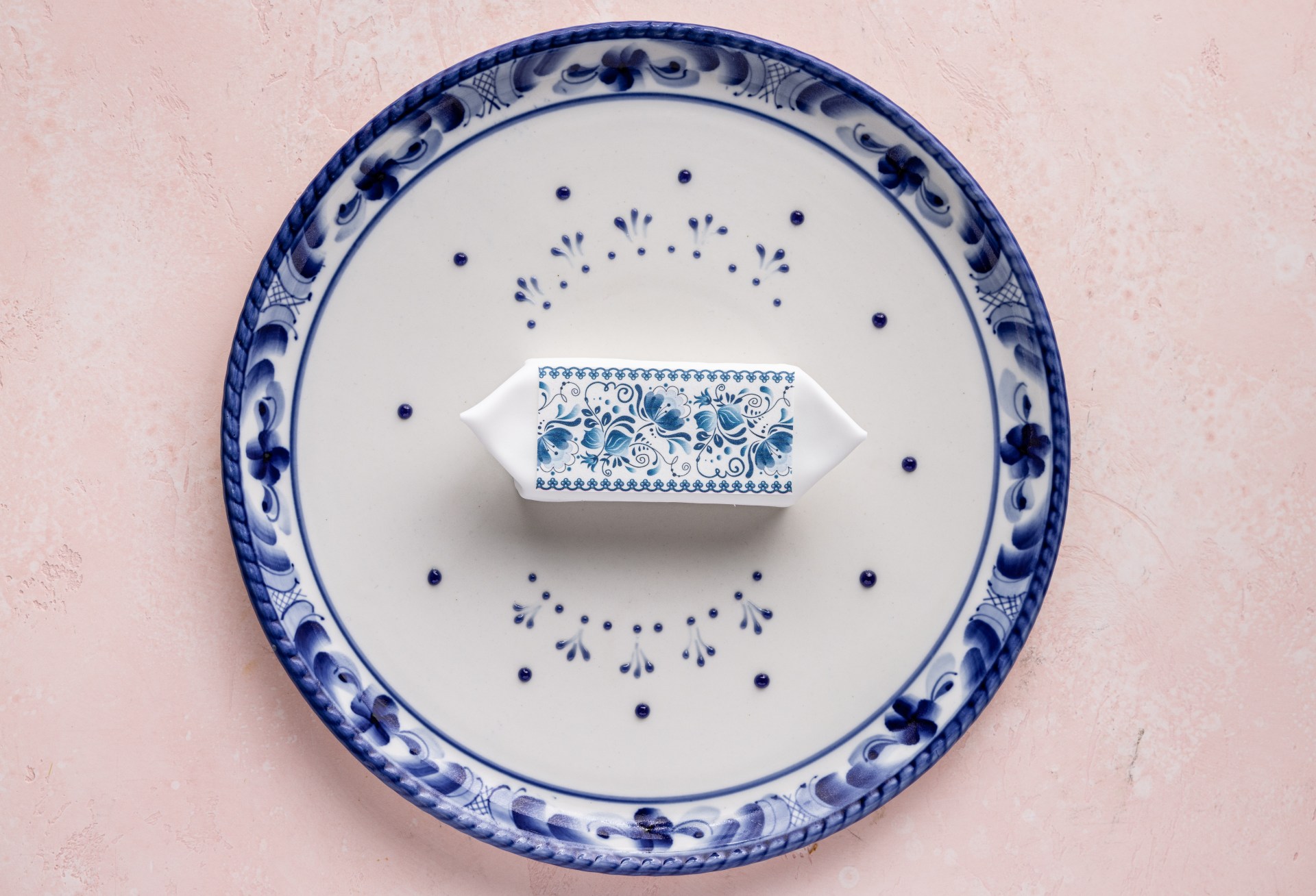 Maison Dellos проводит фестиваль Set-o-Mania