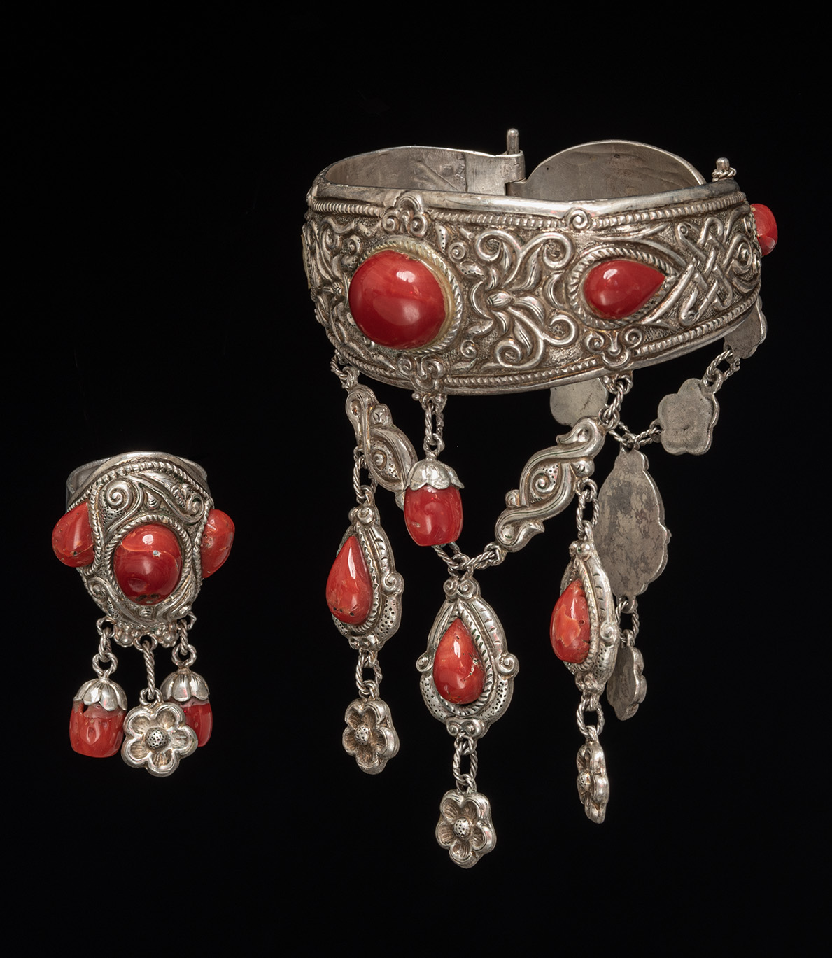 В Музее Востока – украшения из Бурятии