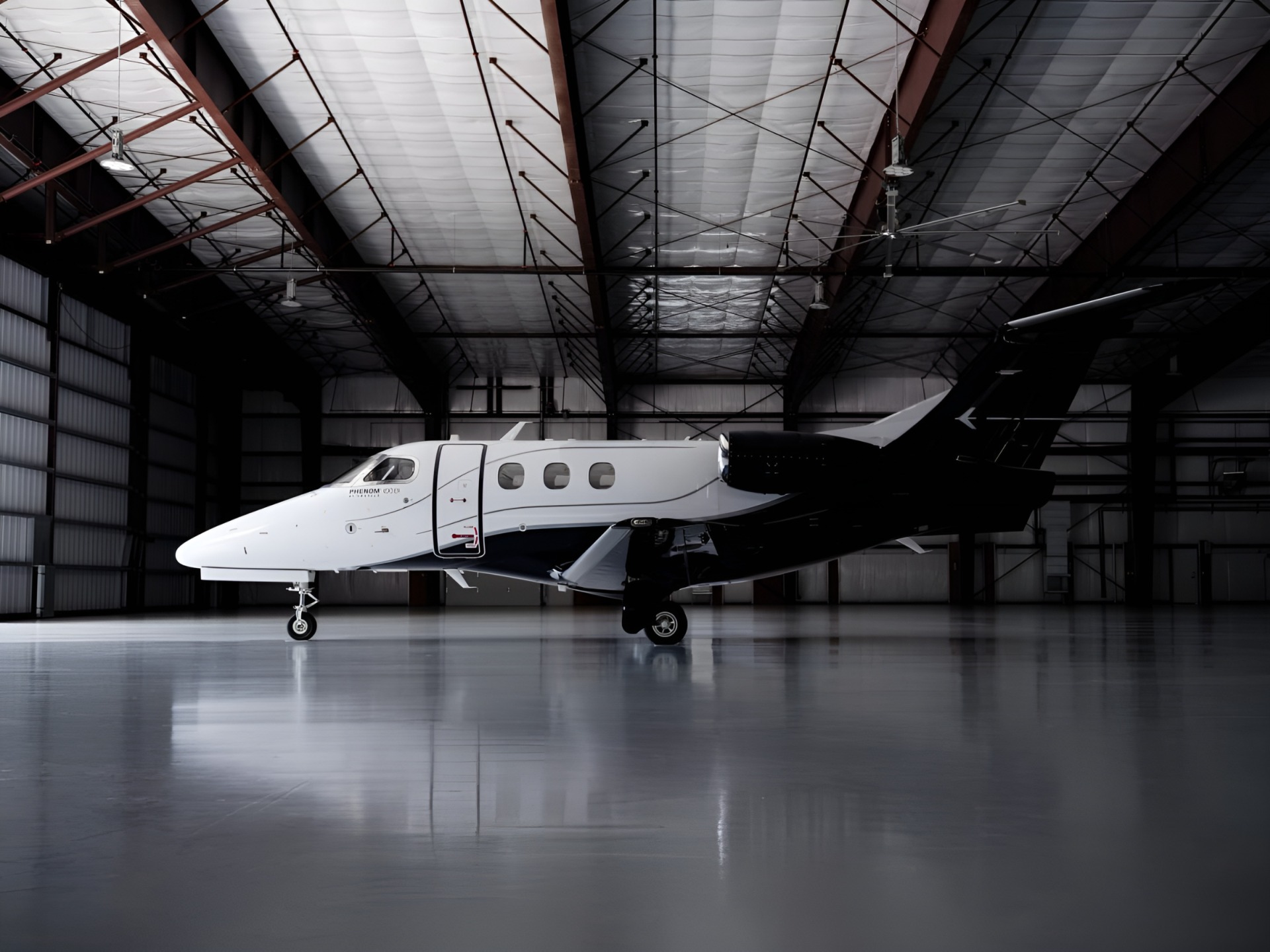 Embraer представил обновленный Phenom 100