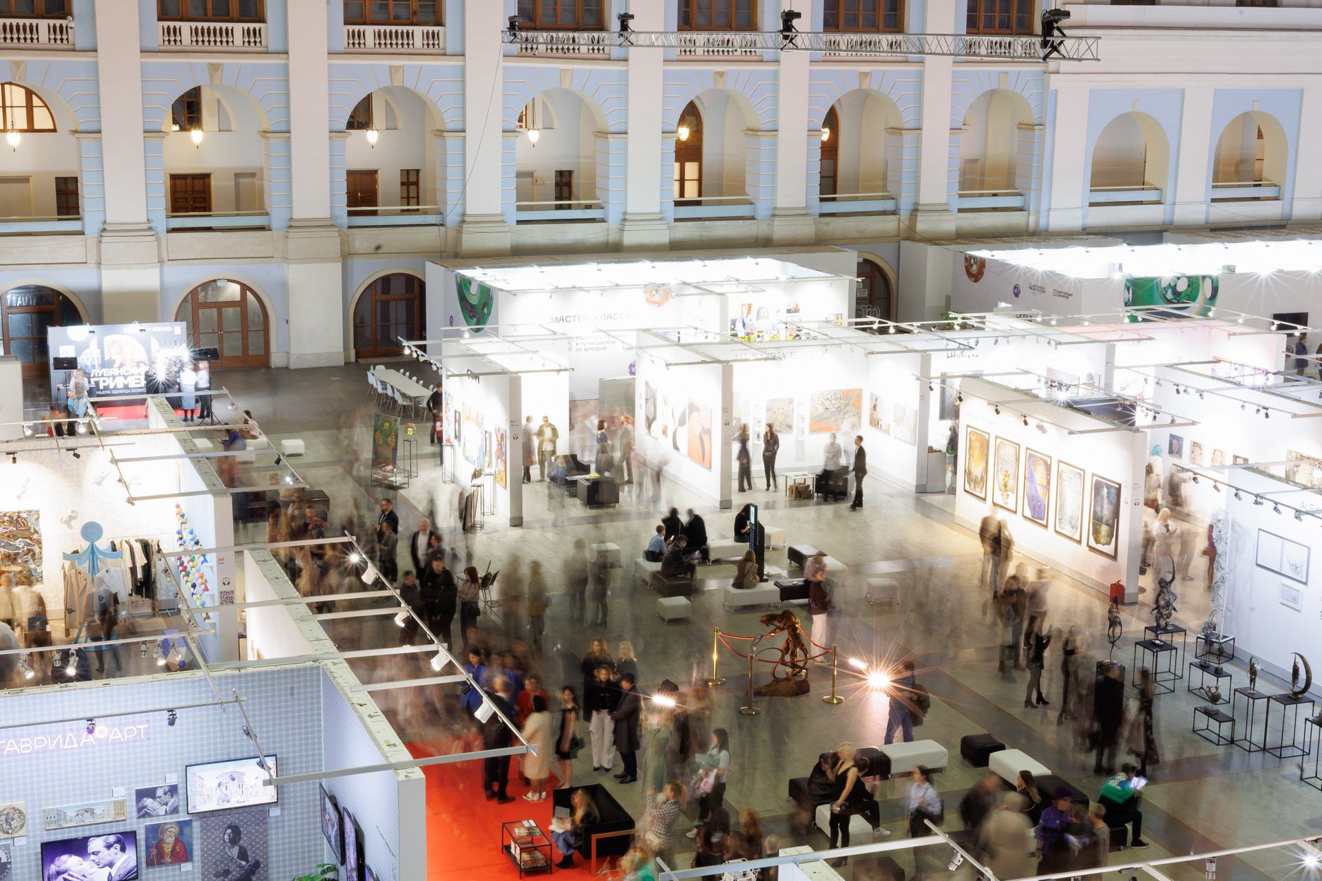 Комиксы на «Арт Россия 2024 / Art Russia 2024»