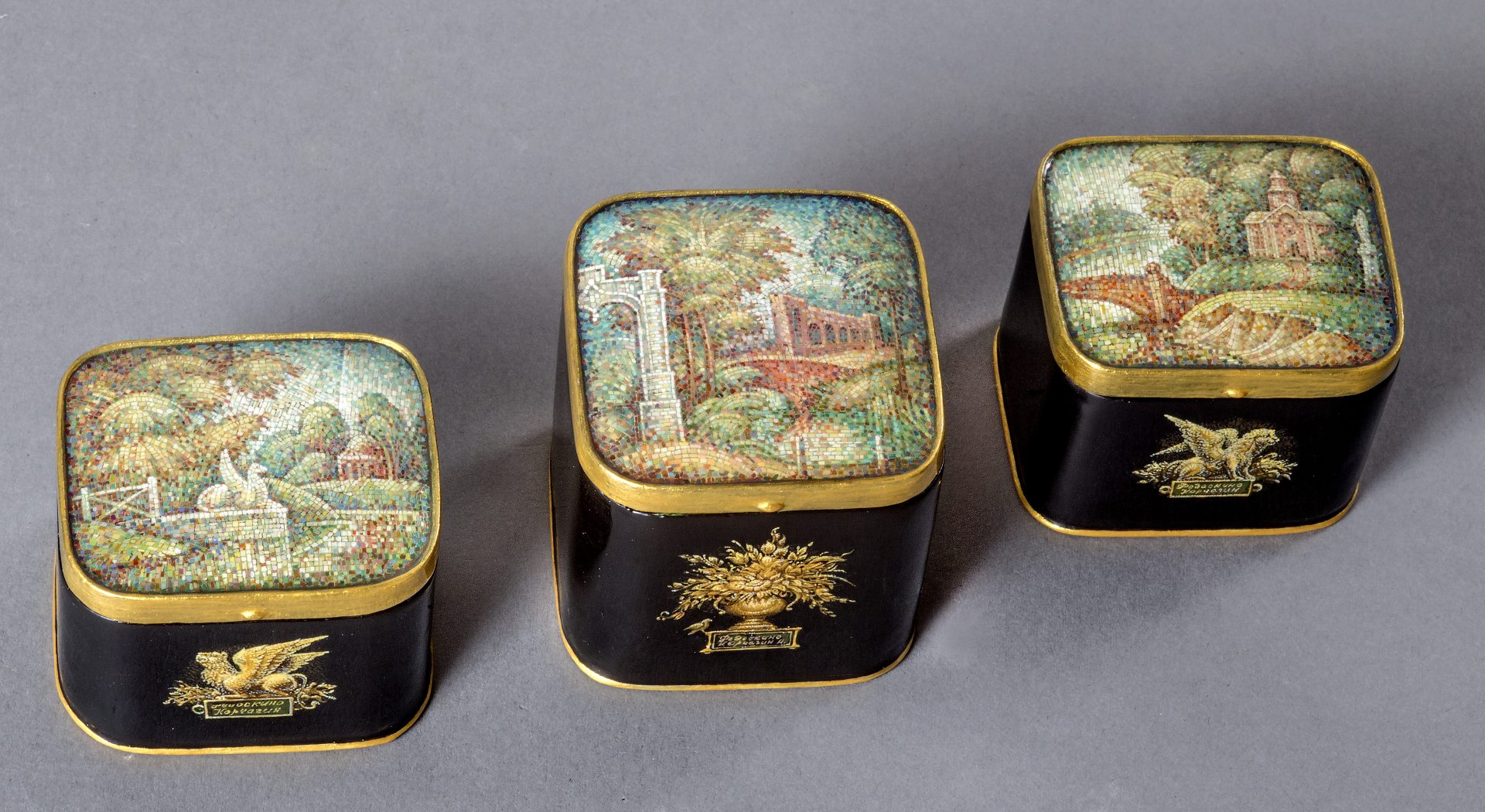 «Удивительные мелочи» в Музее декоративного искусства