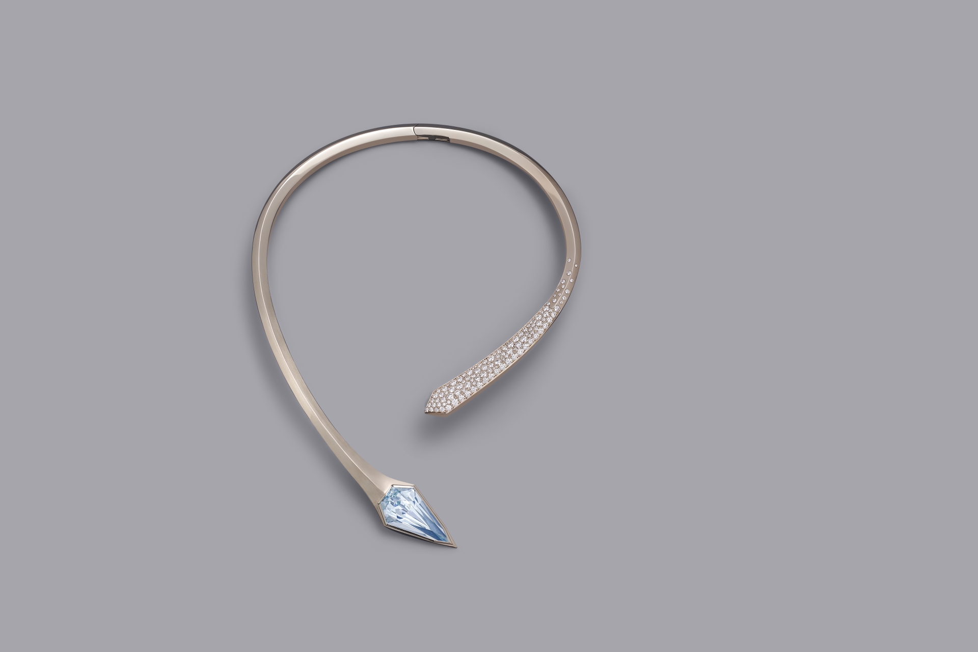 Ювелирные буквы и камни