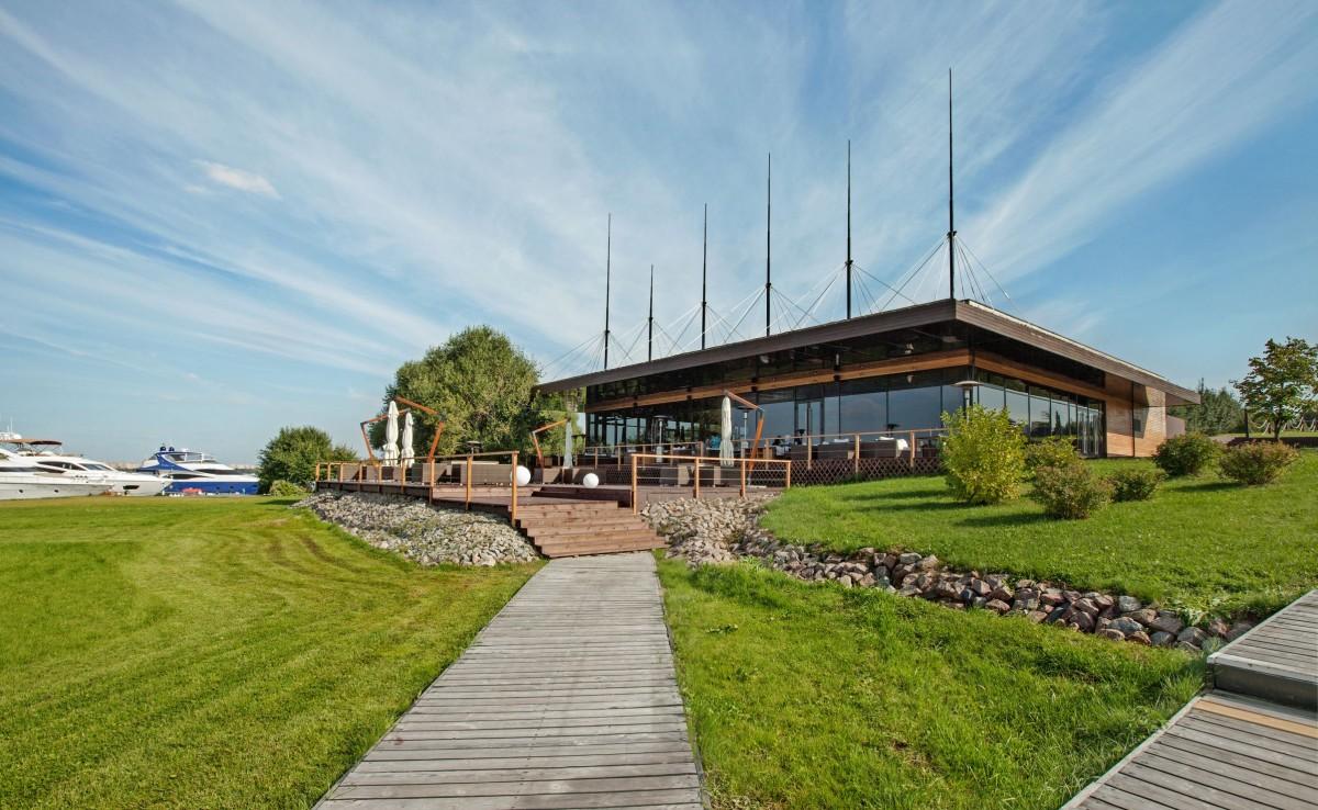 Юбилейный пикник в яхт-клубе