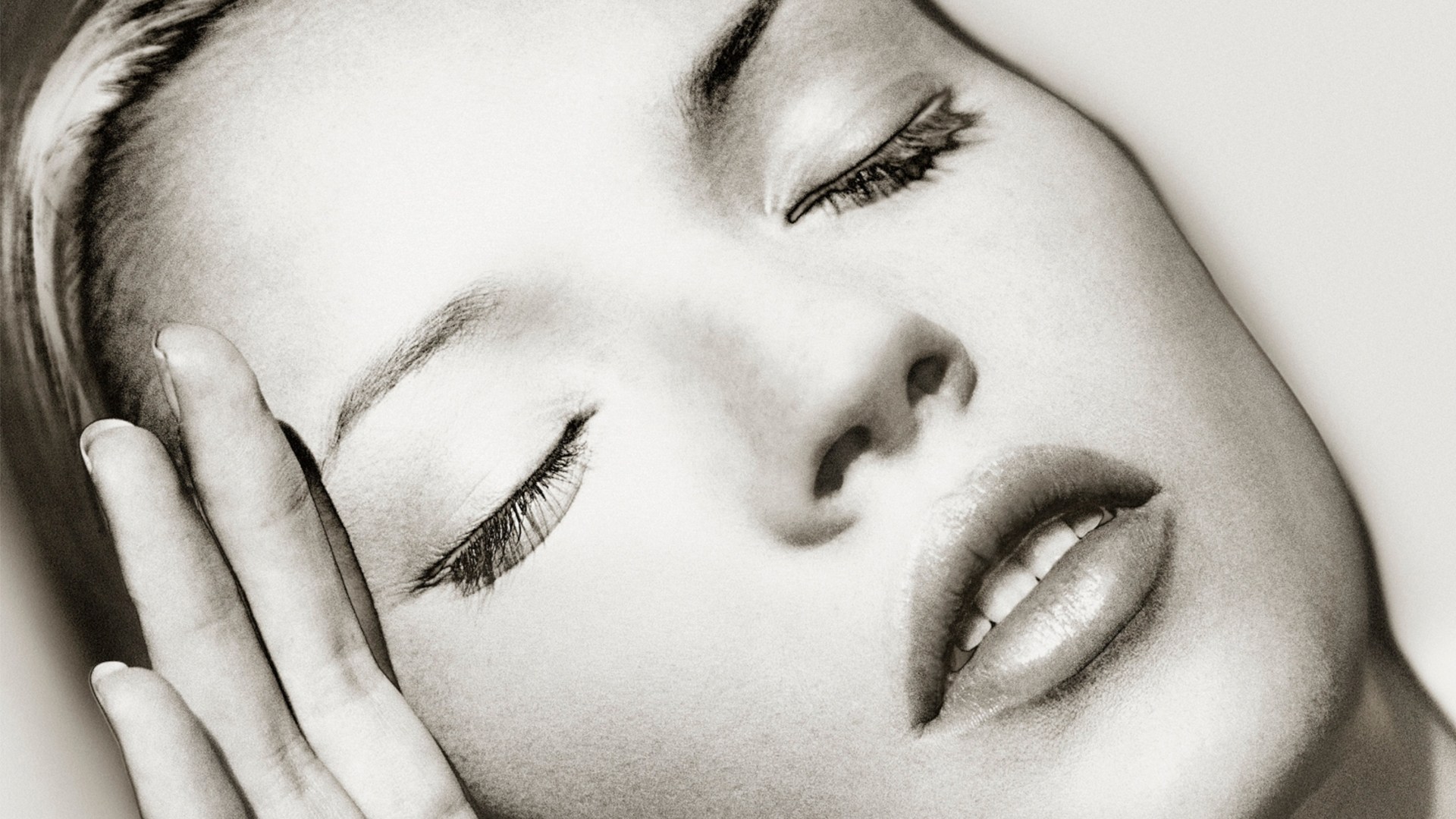 Работы Альберта Уотсона – в Галерее Люмьер