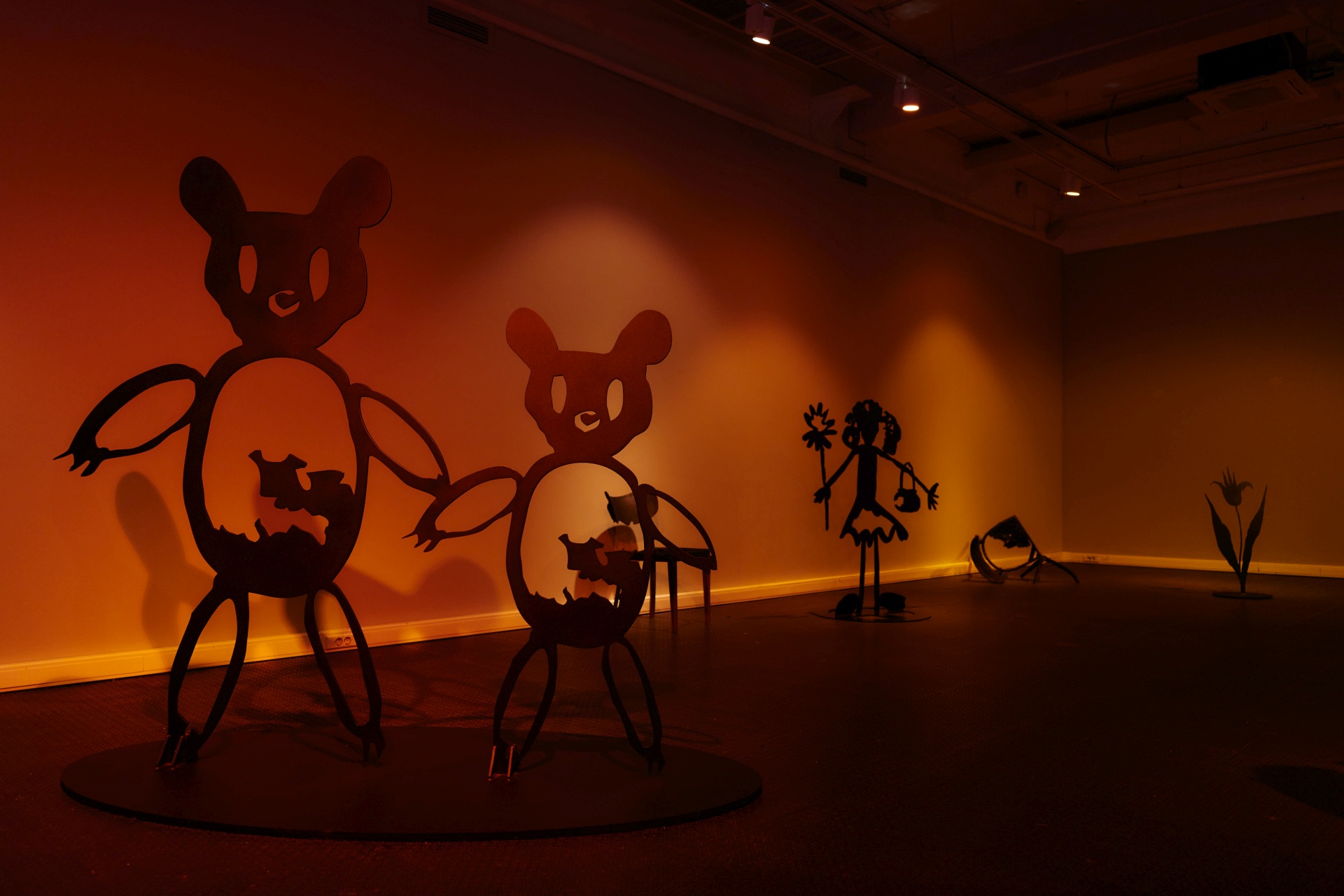 В галерее «Триумф» – выставки Лизы Бобковой и Владимира Копейкина