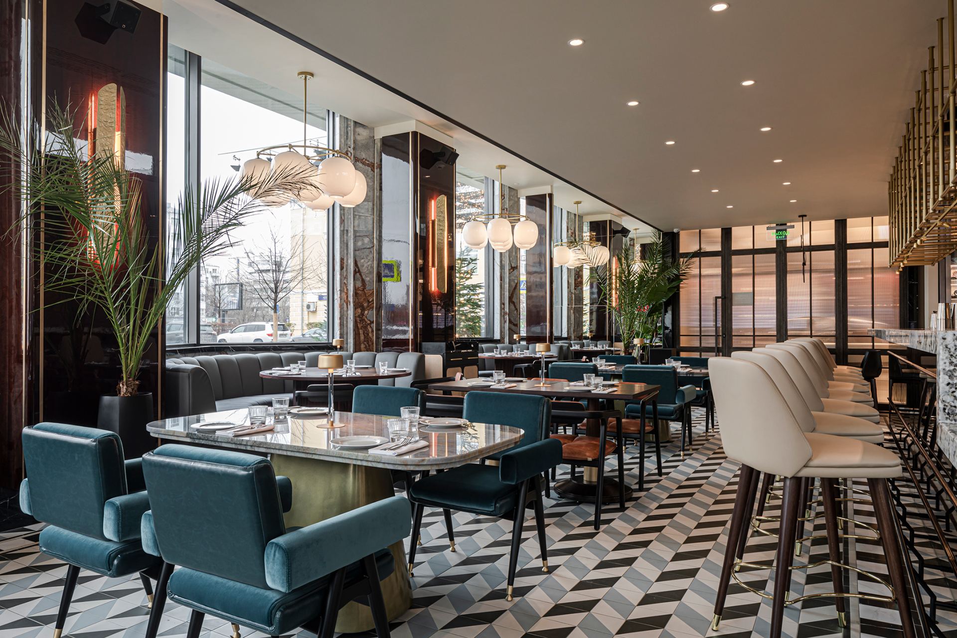 Lea: бистро-бар круглые сутки