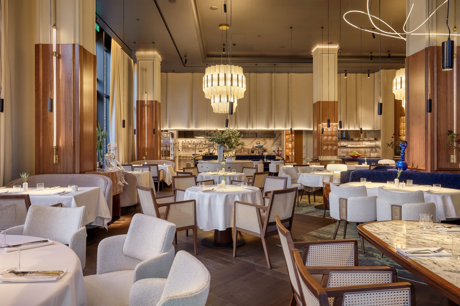 В гостях у LEO