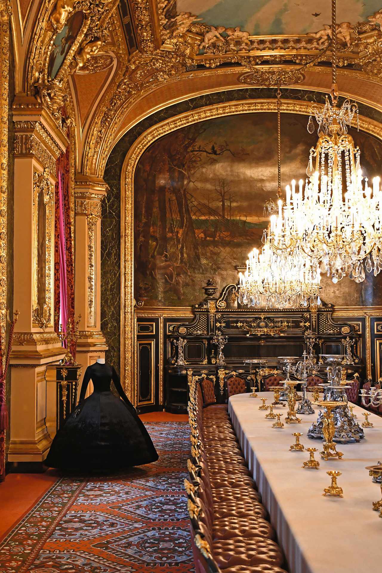 Лувр: в гармонии с модой