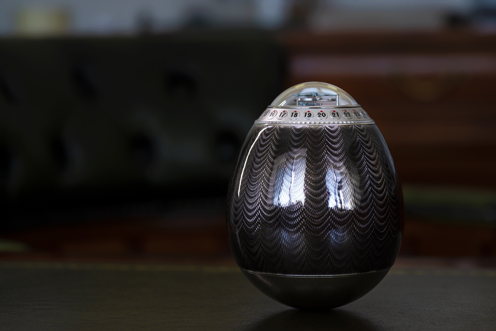 Сложные настольные часы от Антона Суханова