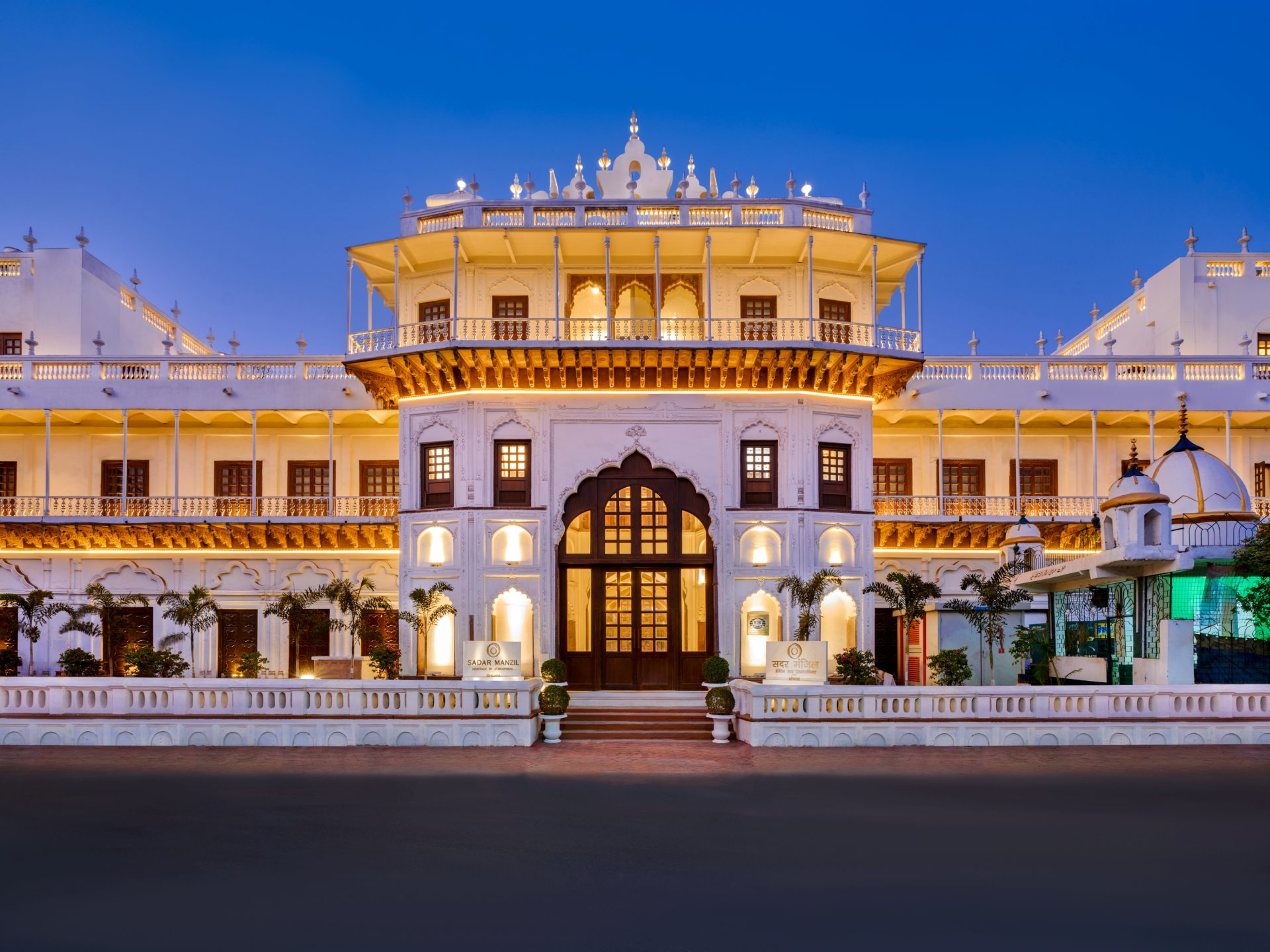 Первый отель в индийском дворце