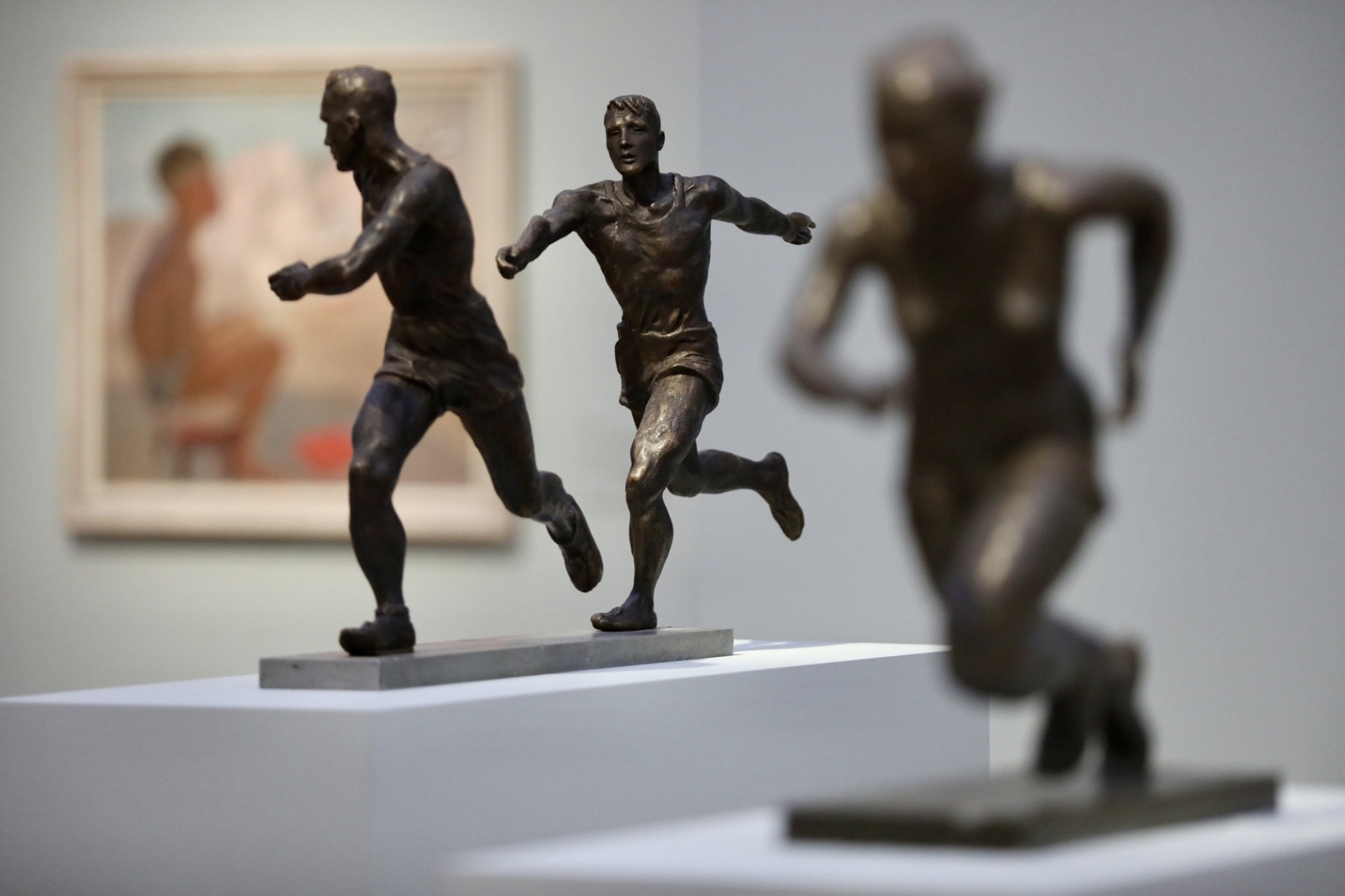 На Кадашевской набережной – гимн жизни