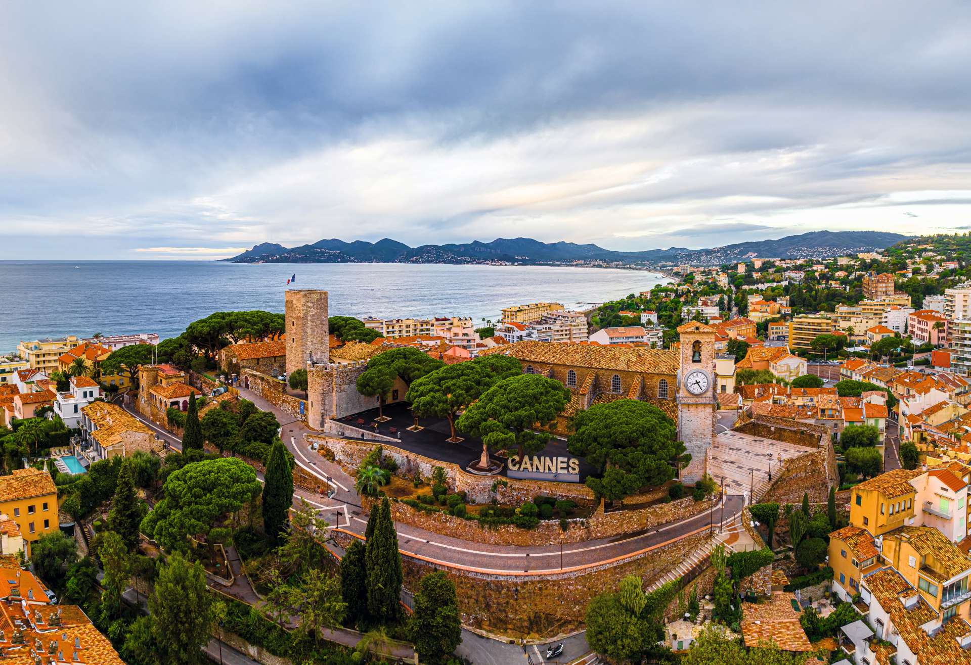 Каннские яхты