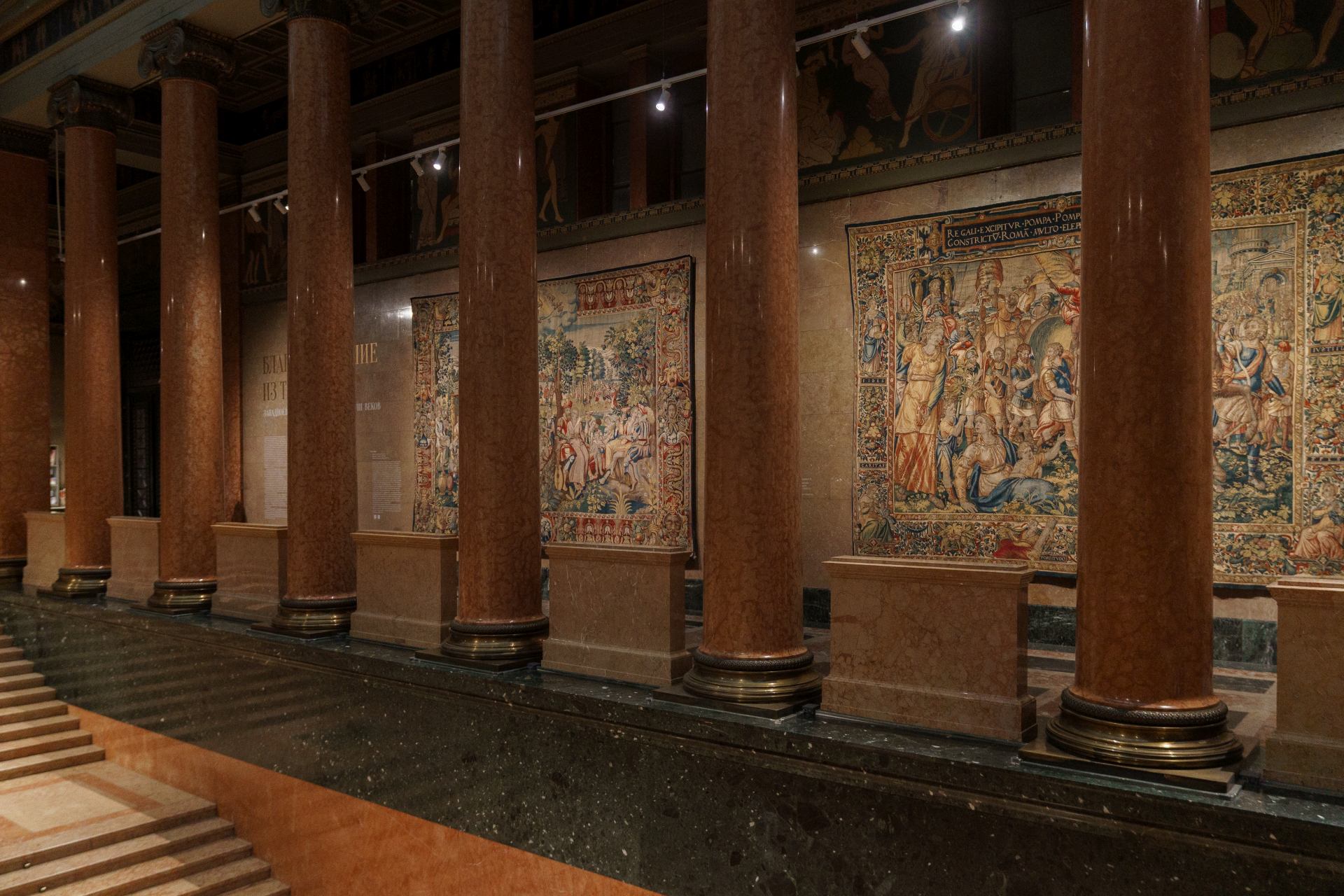 Пушкинский показывает «Благороднейшие из тканей…»